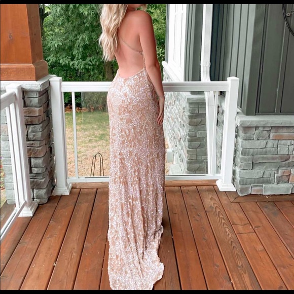 Prom dress - Picture 2 of 3